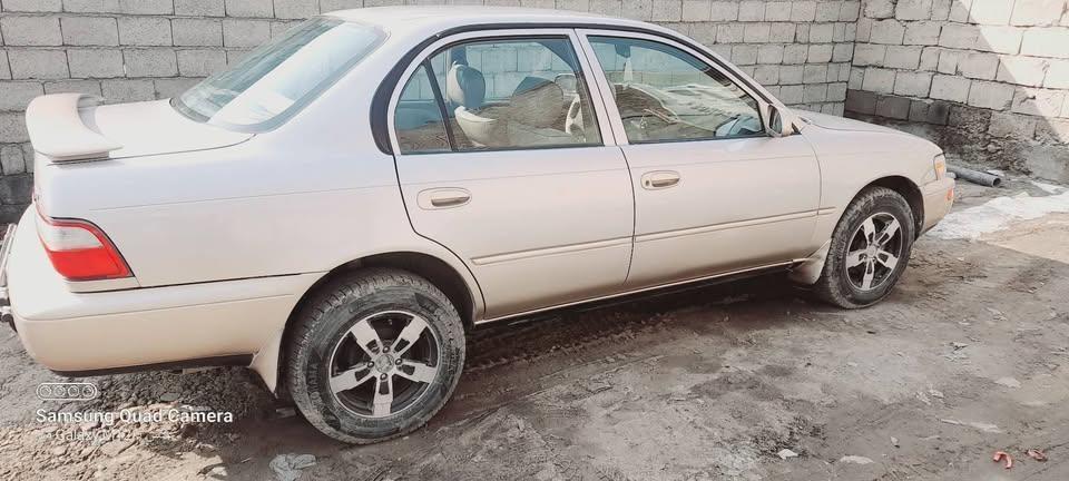 Toyota-Corolla--1997-model