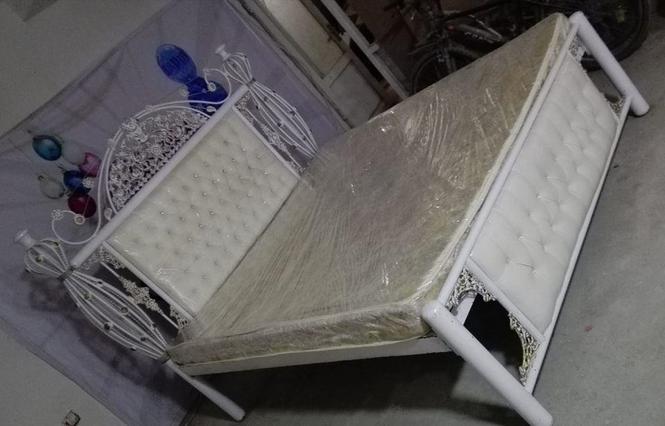 تخت خواب دو نفره