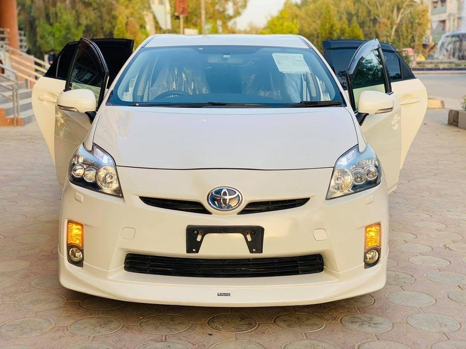 Toyota-prius-2010