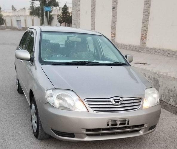 ناواريده Xلوکسل پوخ 2003ماډل ميانه ماشین روغ کولډن رنګ موټرد