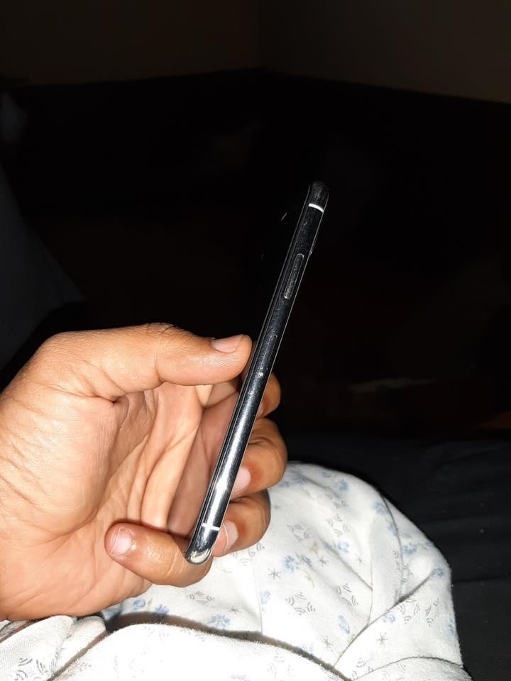 iphone-Xs-64-gb-face-lock-jor