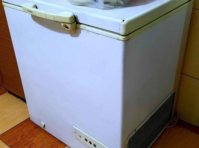 یک‌ عدد فریزر یک خانه ای