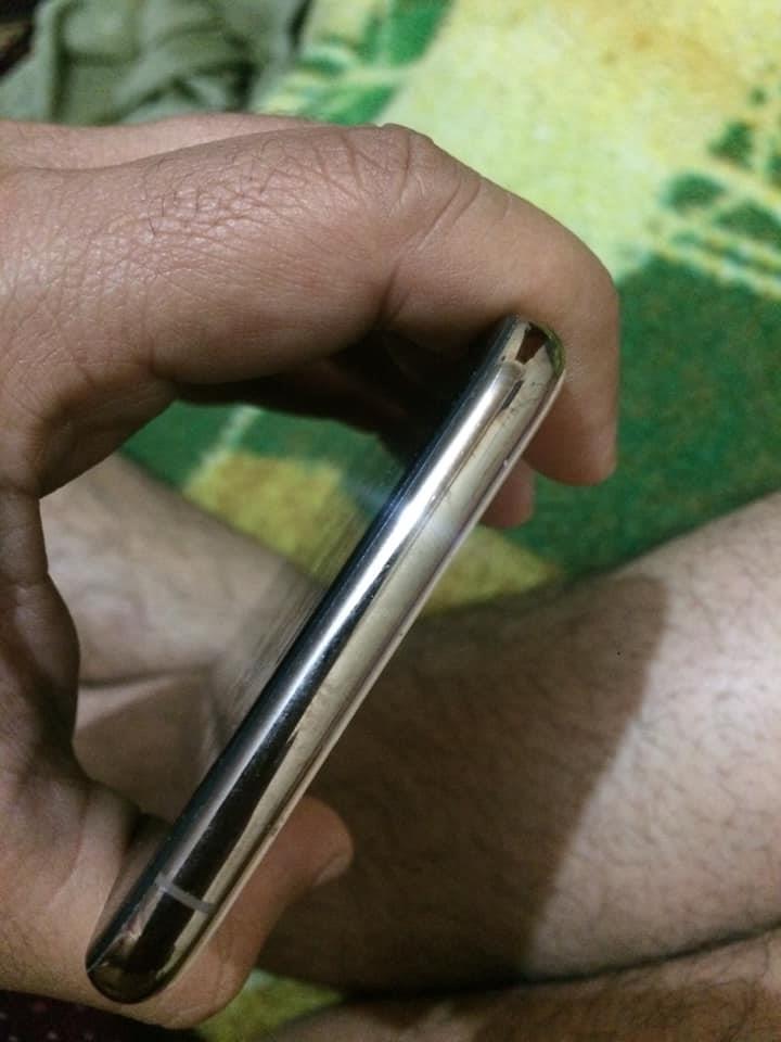 I-phone-xs-max-2-sim-64-gb