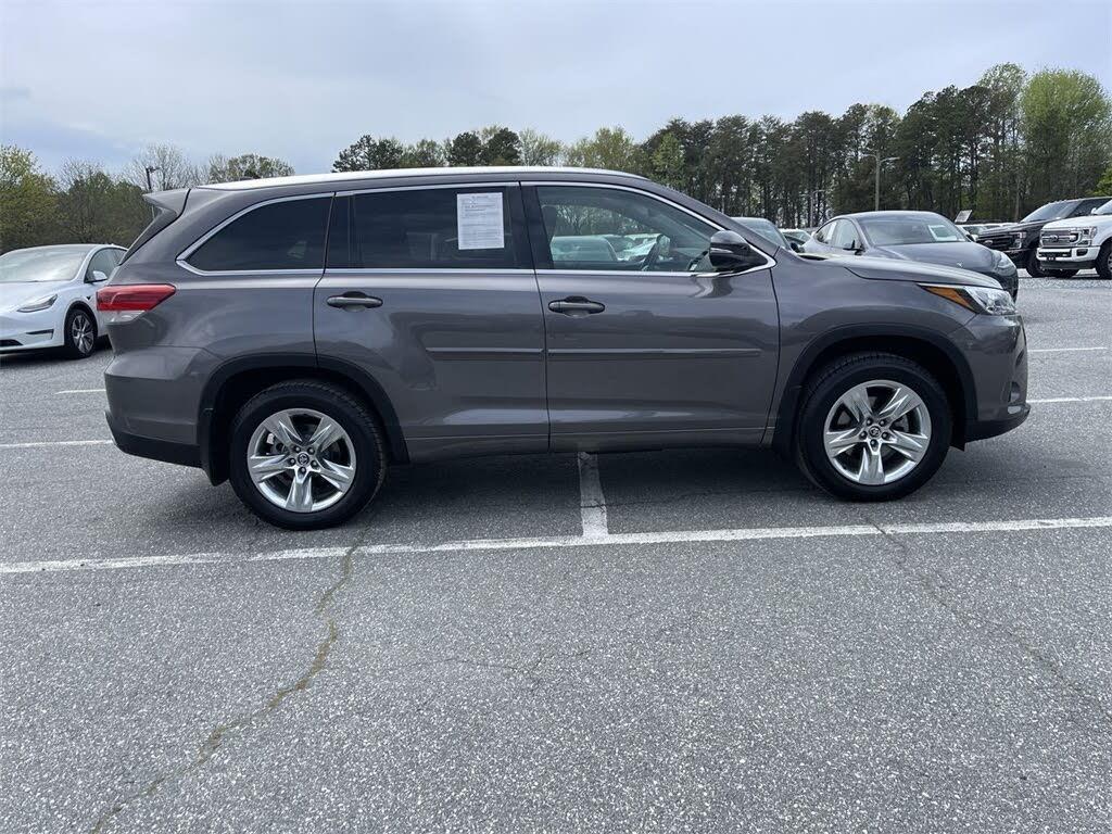 2018-Toyota-Highlander-Limited-AWD