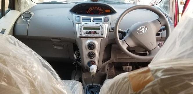 دخرڅ ويډز ناواريده بټن چالان