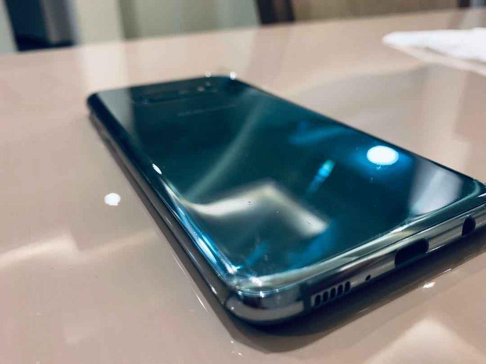 مبایل-Samsung-Galaxy-S10e