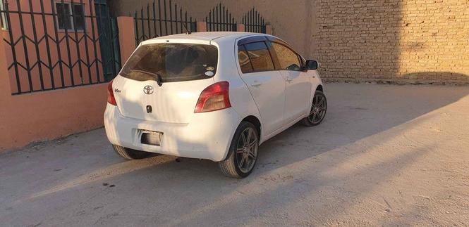 دخرڅ موټر