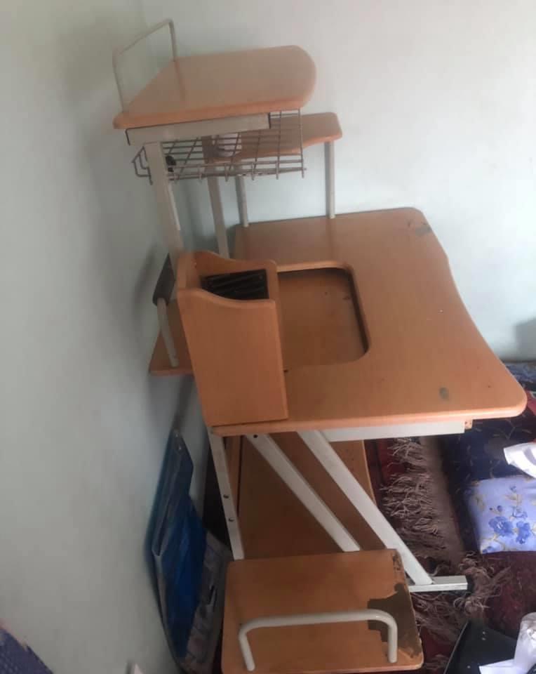 میز-کامپیوتر-۲۰۰۰افغانی