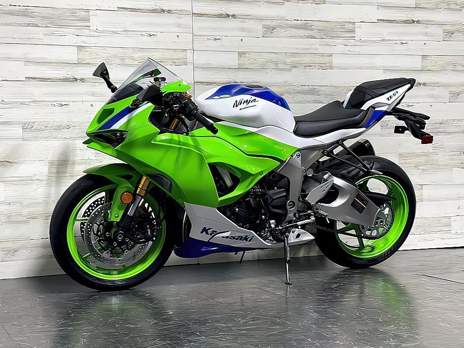Kawasaki-ninja-ZX-6R