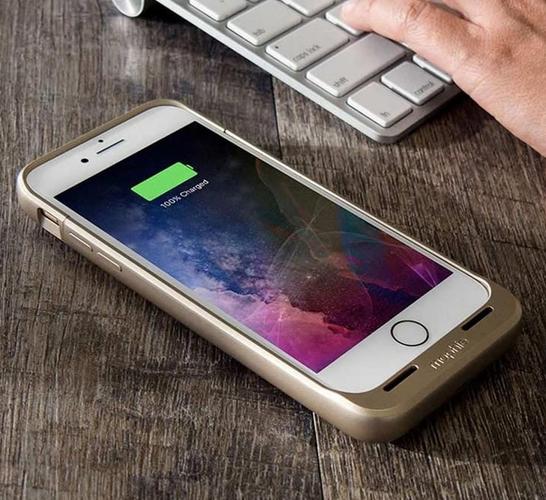 پوش های پاور بانک دار اصلی برای آیفون با قیمت مناسب را حالا