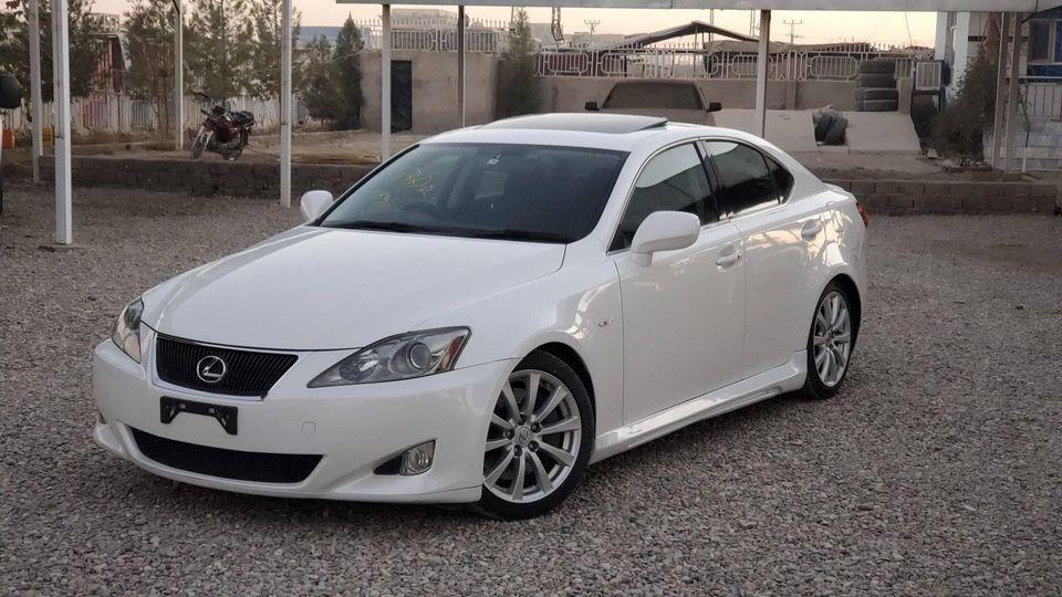 LEXUS