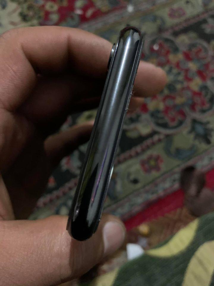 ایفون--x