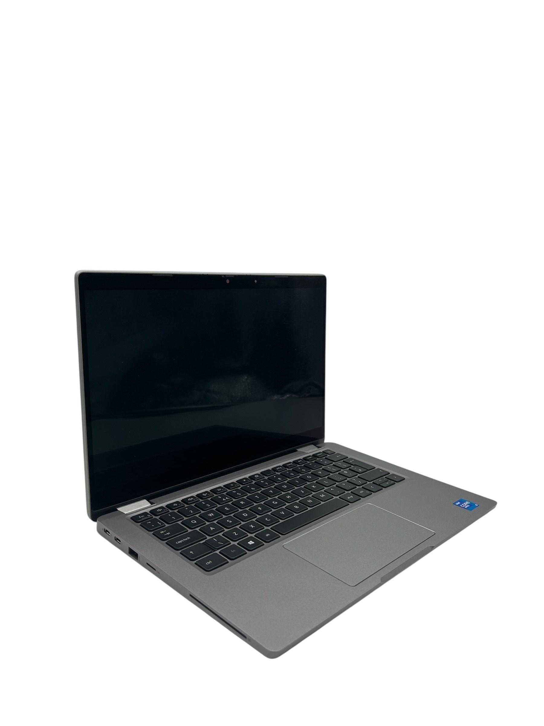 یک-دستگاه-کامپیوتر-از-برند-DELL
