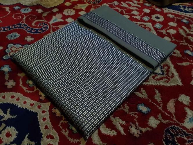 ښایسته پولادی رنک غاړه راغلی ده