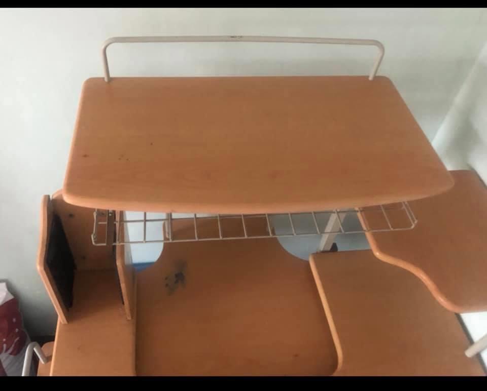 میز-کامپیوتر-۲۰۰۰-افغانی