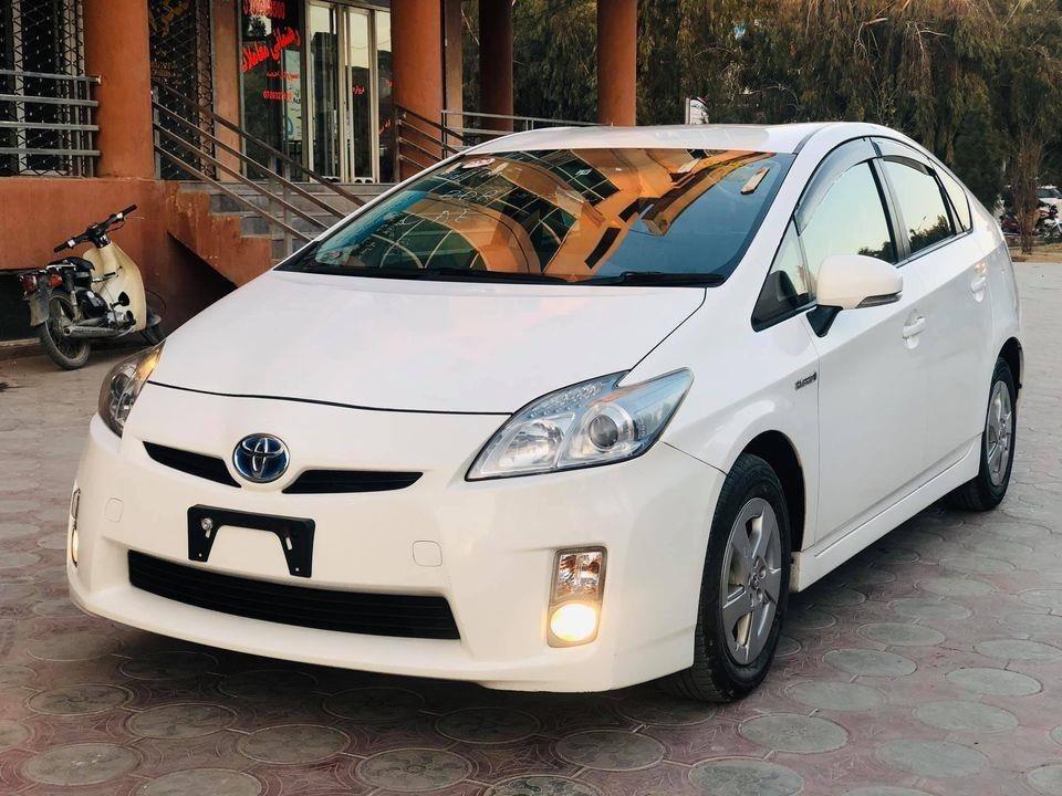 Toyota-Prius-Hybrid