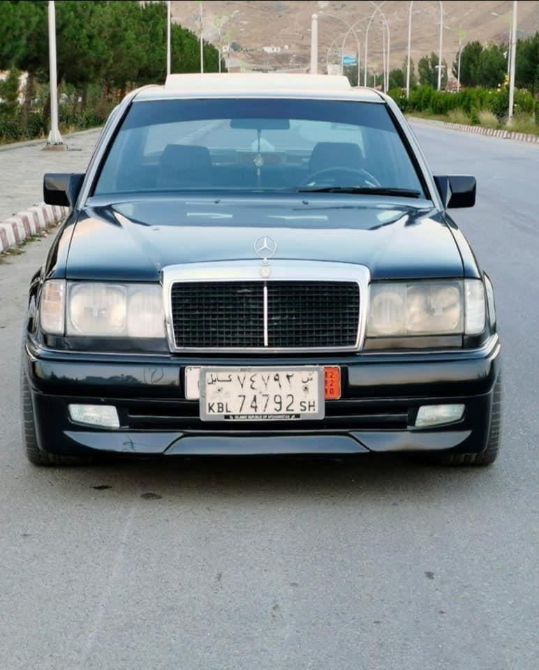 Mercedes-Benz-Germany-w124