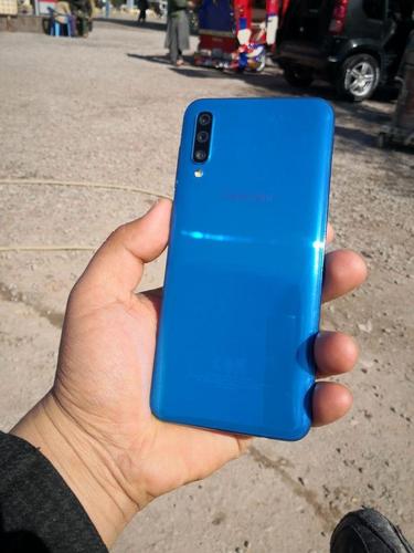 فروش عاجل مبایل A50 . بسیار تمیز صفر 128 gb