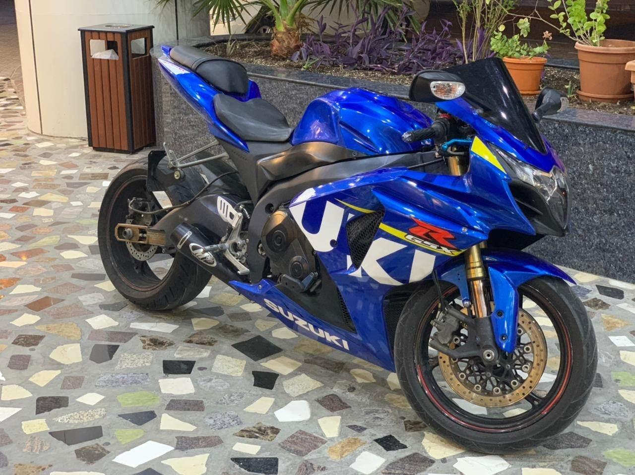 Hello-am-selling-my-2016-Suzuki-gsxr