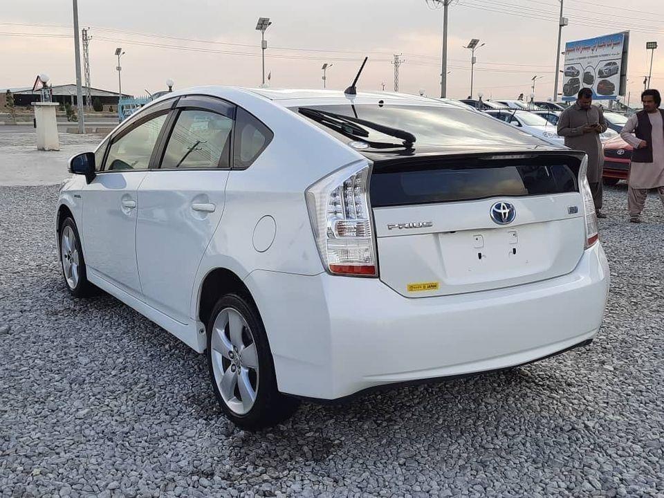 Toyota-Prius-2010-Hybrid