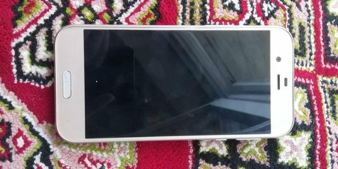 شارپ 64 جی بی زد آب فروش یا تبدیلی 0794592366