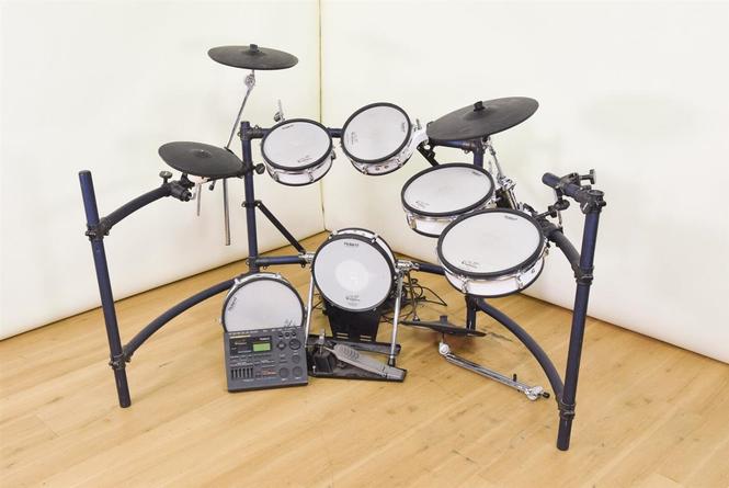 Roland V-Drum TD-10 TDW-1 Electronic Drum Set (church owned)