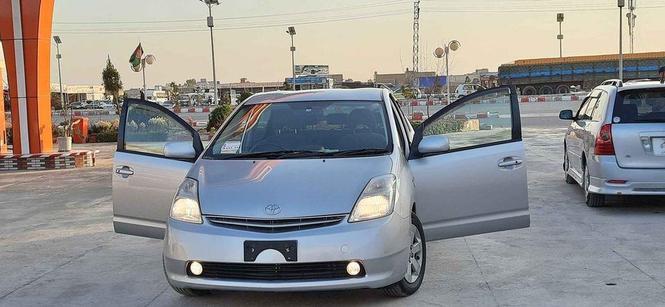 PRIUS 2005 modal nawareida seilwrrang هبریډ پرایوس (2005) ما