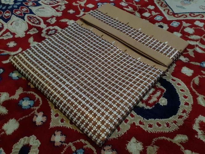 ښایسته لاسی غاړی راغلی دی ډیری ارزانه