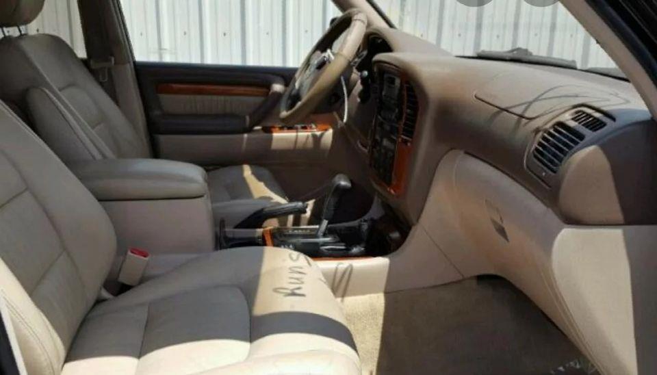 Lexus-2000
