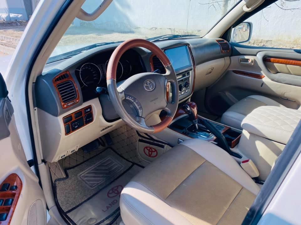 toyota-land-cruiser-2005