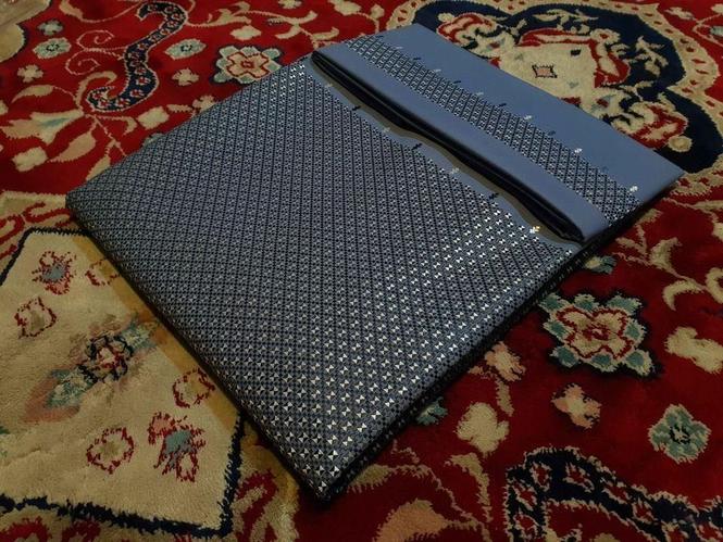 ښایسته رنک اوښایسته غاړه راغلی ده