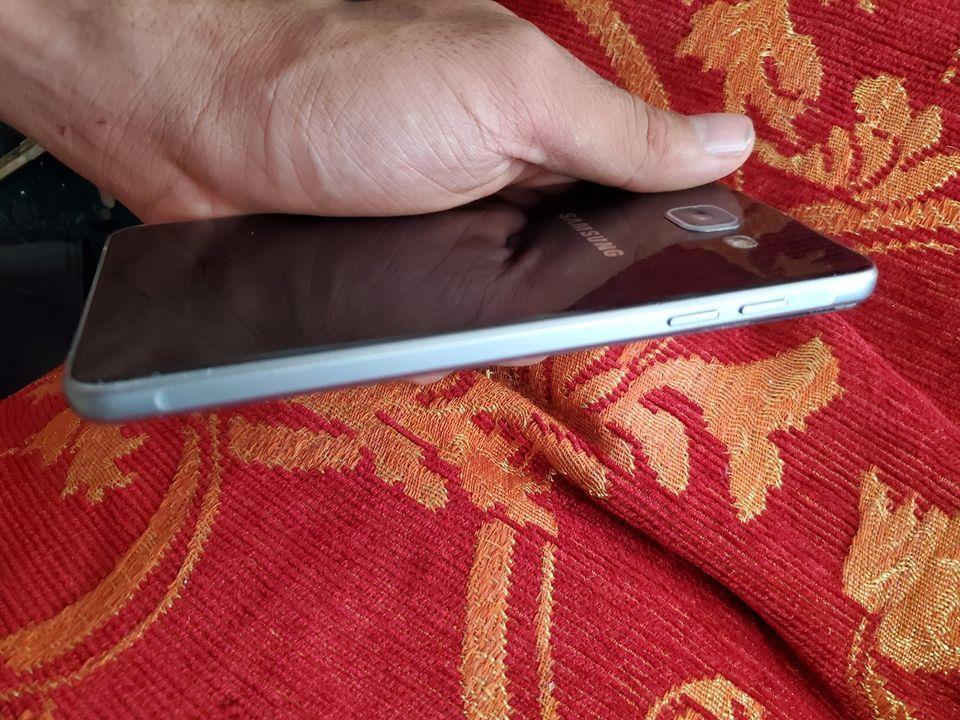 Samsung-A5--2016-سمسونګ-ماډل
