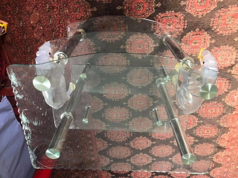 میز-تلویزون-۱۰۰۰-افغانی