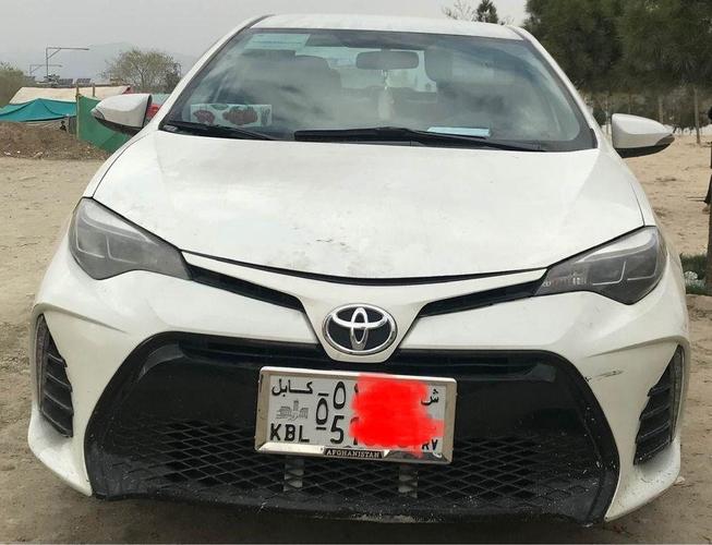 فروش عاجل كرولا ٢٠١٤