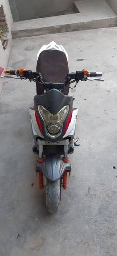 موتر سیکل چارچی نو ثابت قیمت 25000 با اندکی جورامد 074505345