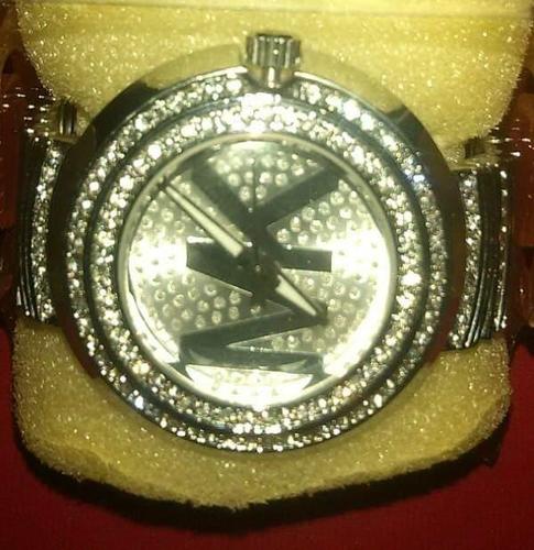 Hand watch for Stylish women and Girls
