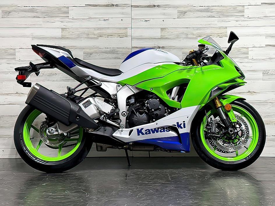 Kawasaki-ninja-ZX-6R