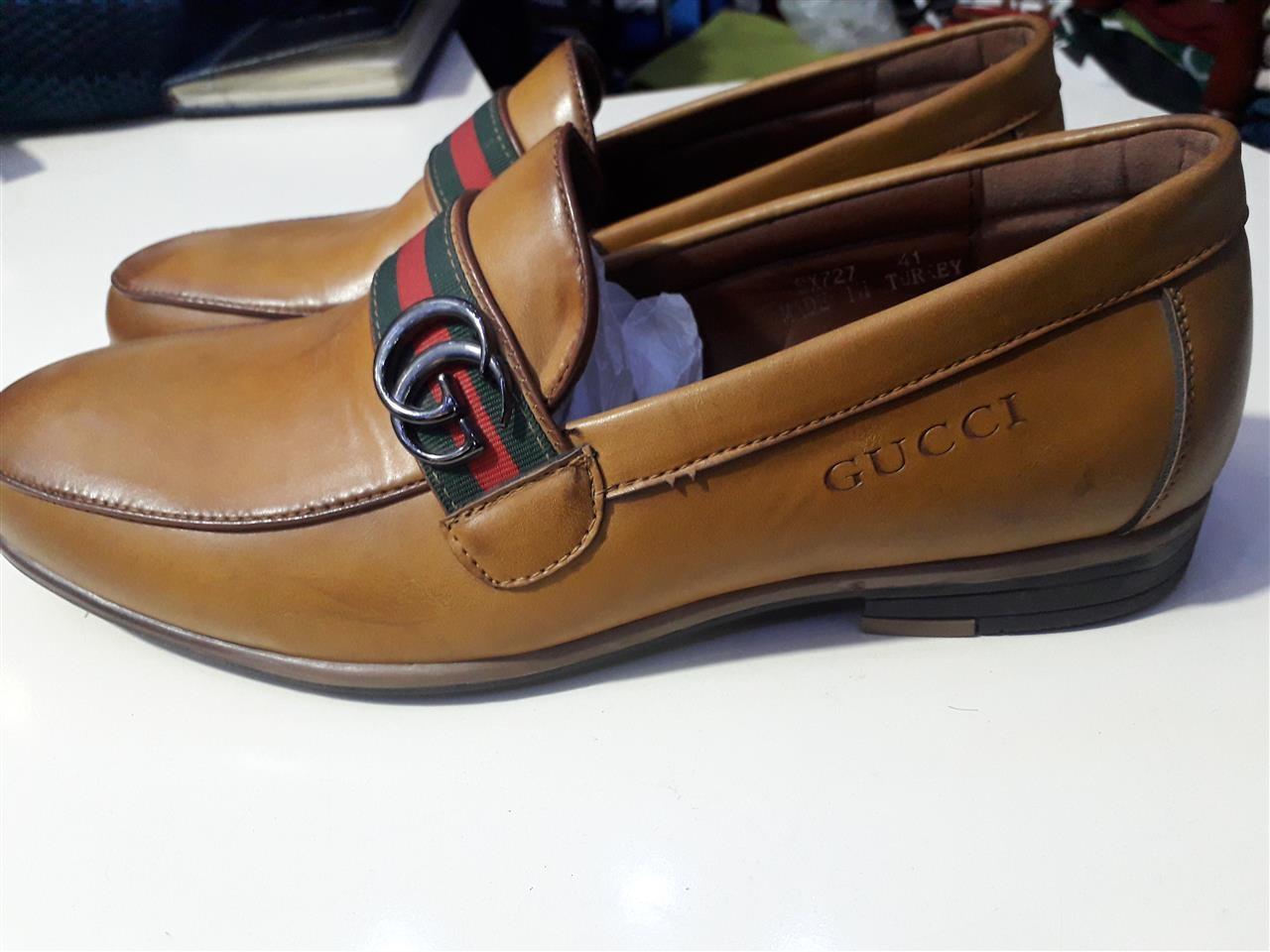 بوت-از-برند-Gucci