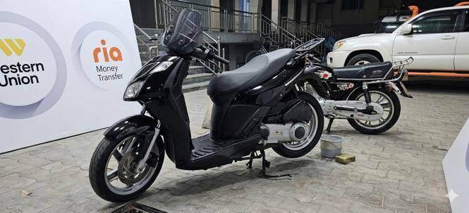 فروش فوری اسکوتر اپریلیا (Aprilia Scarabe) - بسیار تمیز و کم