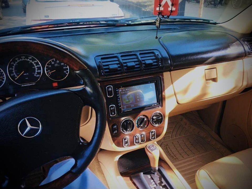 Mercedes-Benz-1999-ML