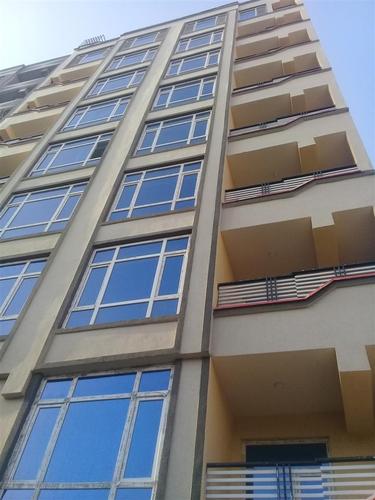 اپارتمانهای‌ چهاراطاقه‌ فروشی