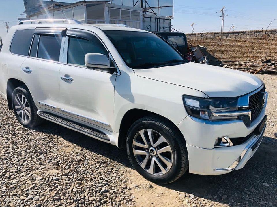 Toyota-LandCrusier-G-X-R