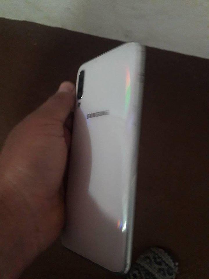 Samsung-galaxy-A70-فروش-عاجل