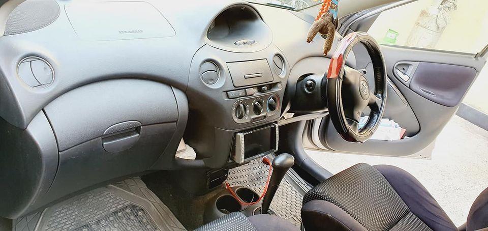 RS-Vitz-اراس-ویډز-2004