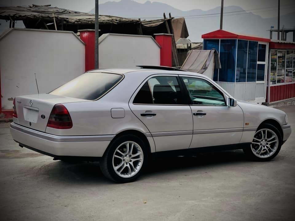 Mercedes-Benz-c220-full-option