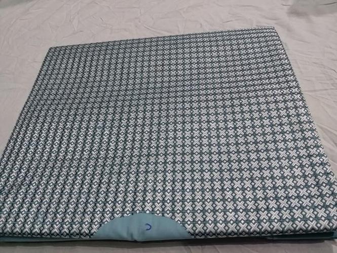 هرکم لاسی سیټان او لاسی او کمپیټری غاړی چی په پنزه میتره ټوک