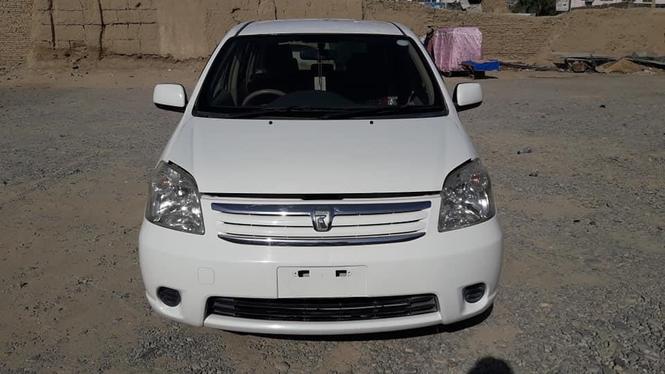 ناواريده روم موټر سپين رنګ ماډل 2006 ميانه ماشين 1500cc ح