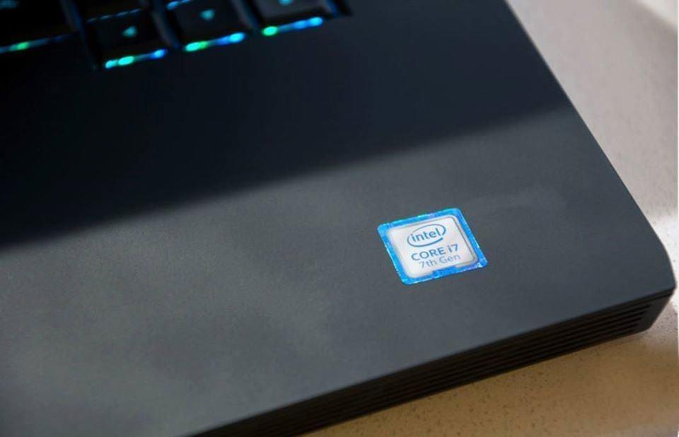 DELL-Alienware-15-R3-Gaming-Laptop