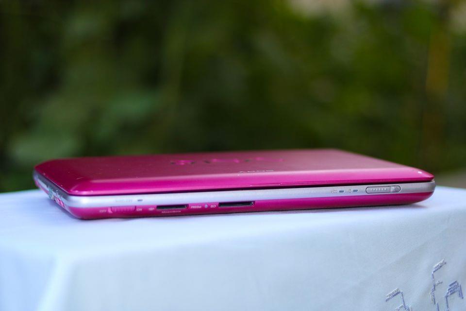 Sony-Mini-Laptop-سوني-کوچنی-لپټاپ
