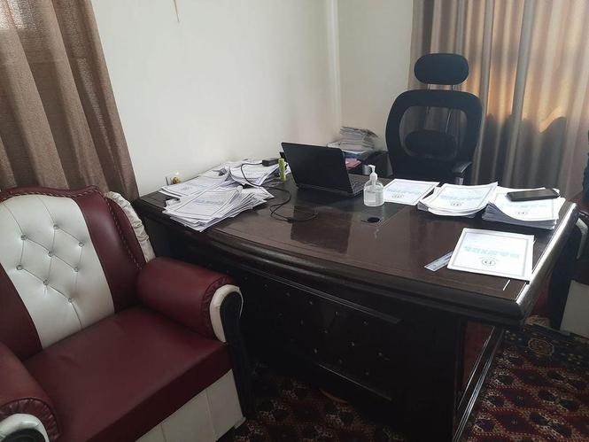 میز دفتر فروشی